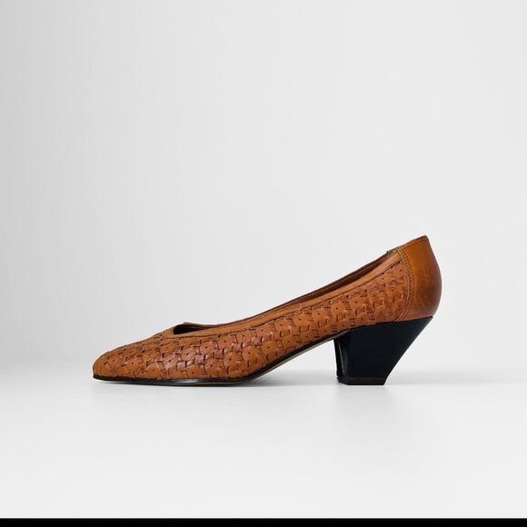 Woven leather low heels - Picture 4 of 6